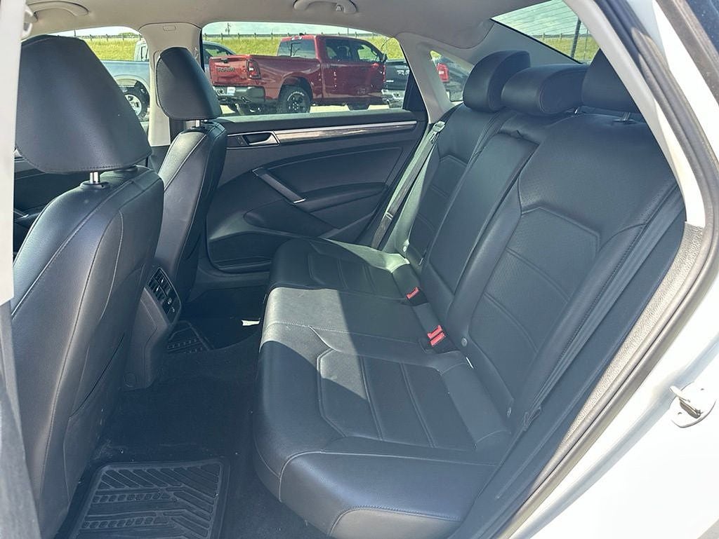 2016 Volkswagen Passat 1.8T SE