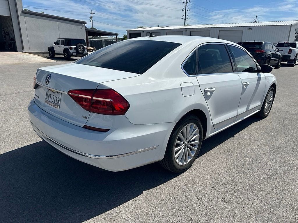 2016 Volkswagen Passat 1.8T SE