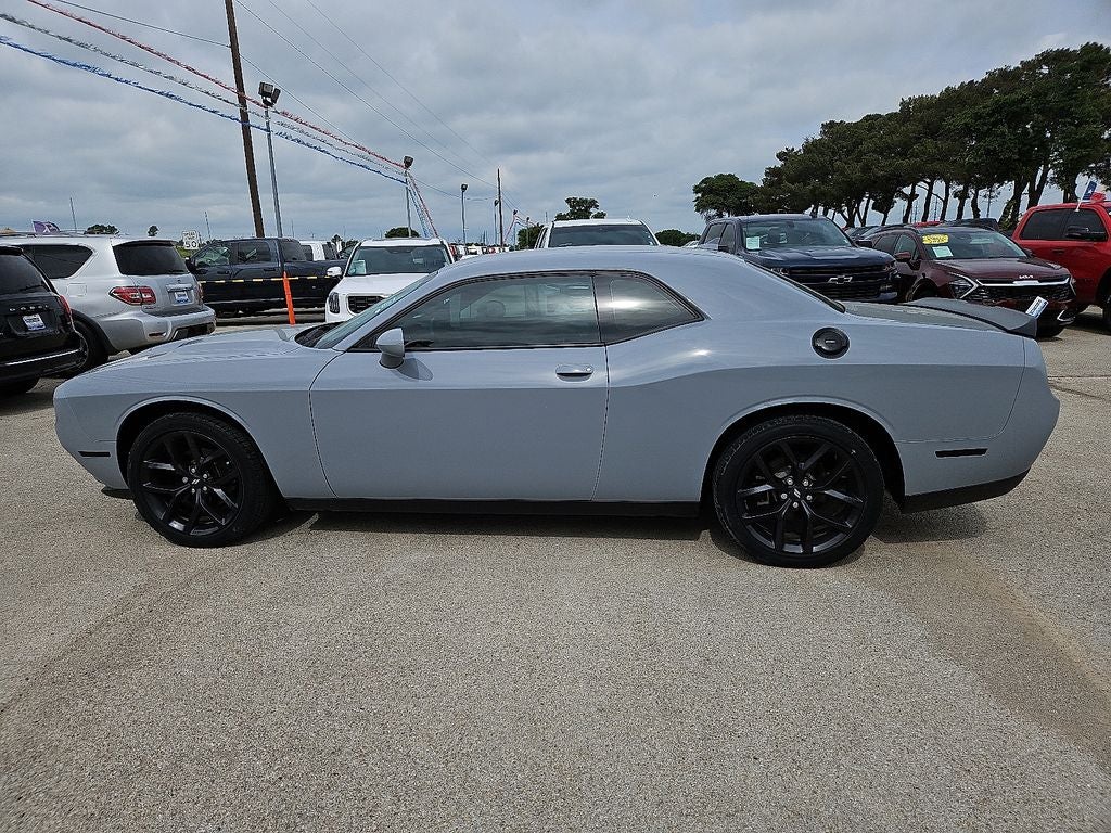 2021 Dodge Challenger SXT