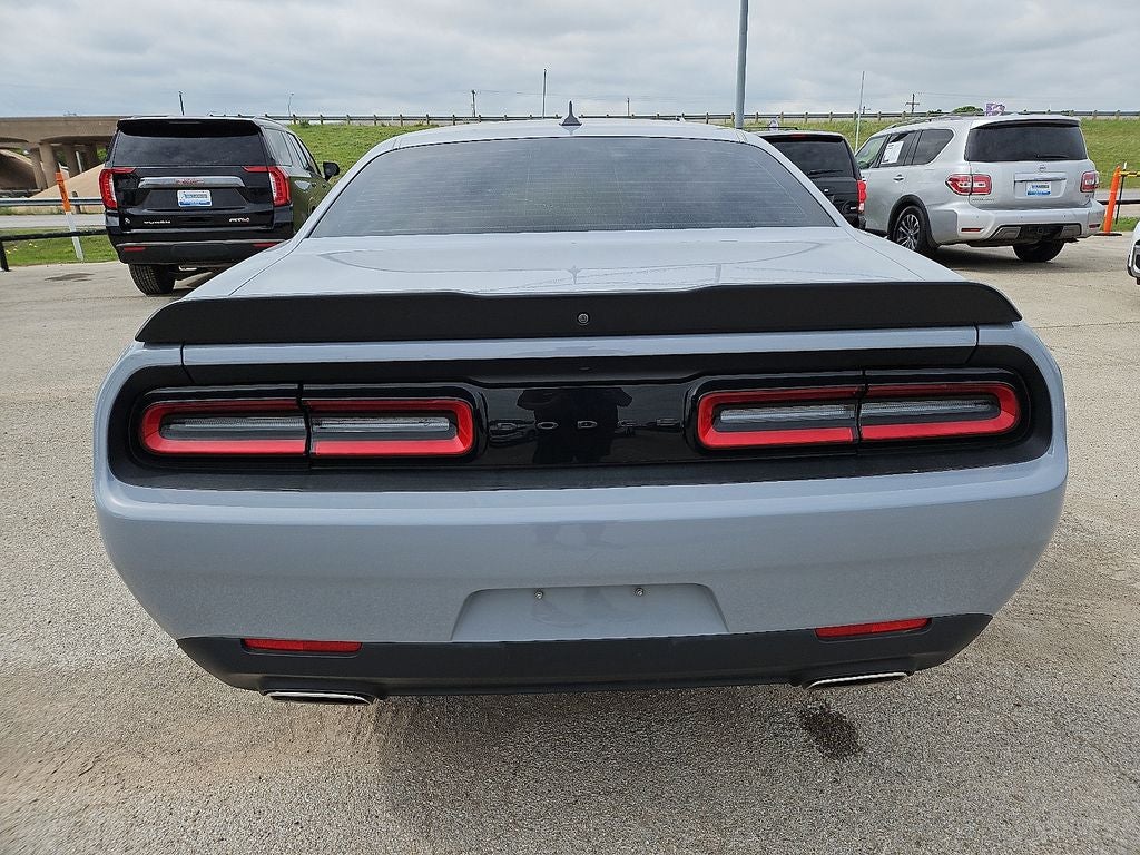2021 Dodge Challenger SXT