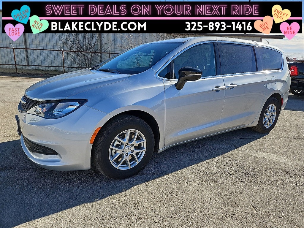 2026 Chrysler Voyager LX