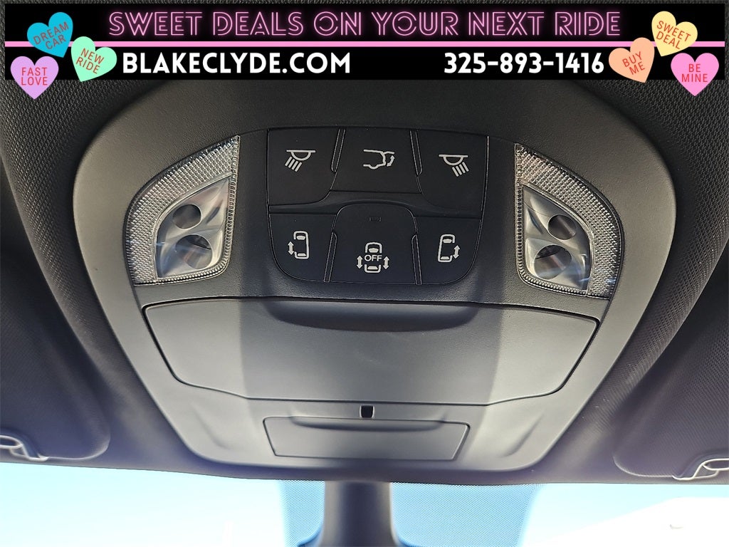 2026 Chrysler Voyager LX