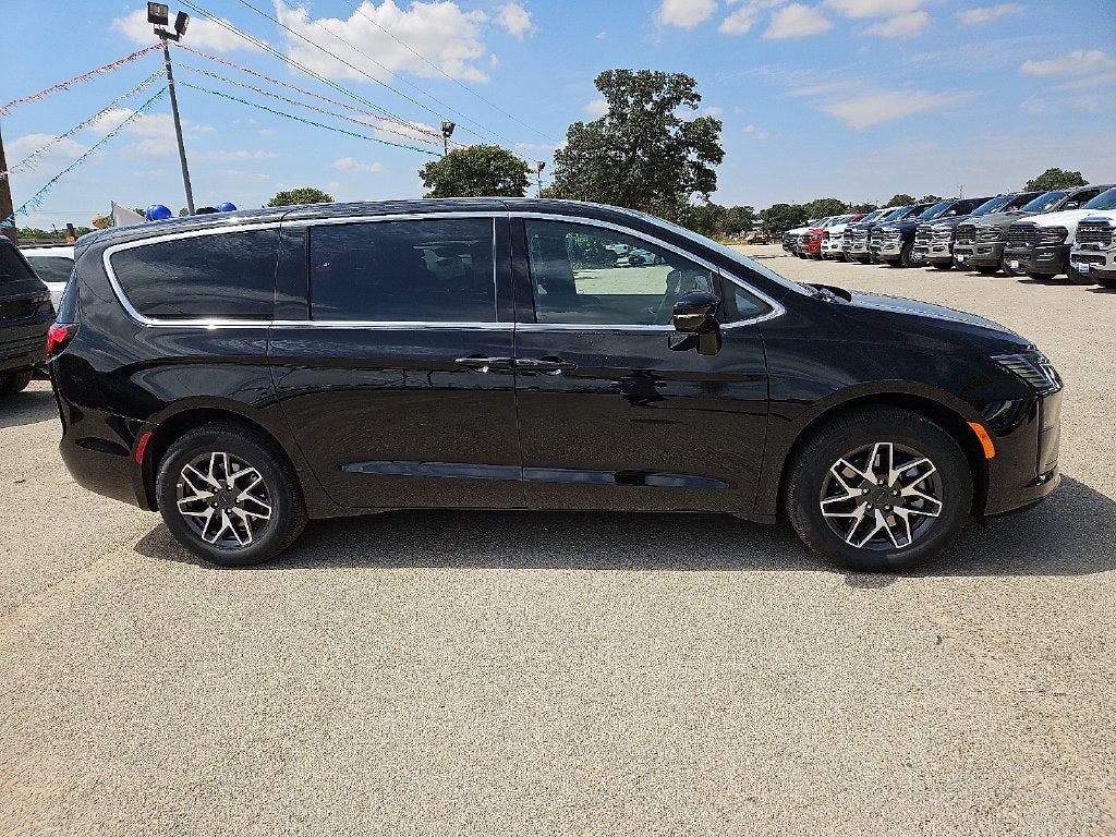 2027 Chrysler Pacifica PACIFICA LIMITED AWD