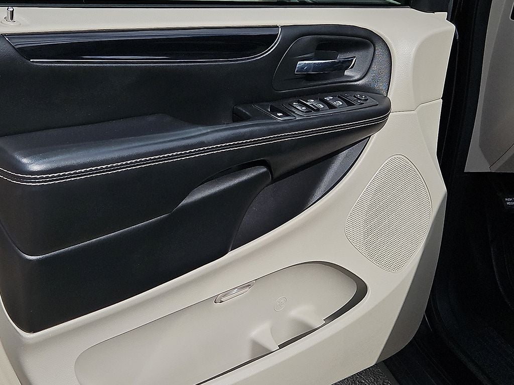 2020 Dodge Grand Caravan SXT