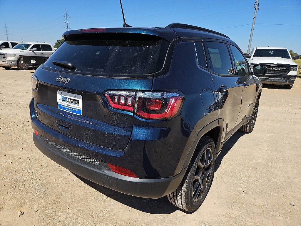 2027 Jeep Compass COMPASS LATITUDE ALTITUDE 4X4