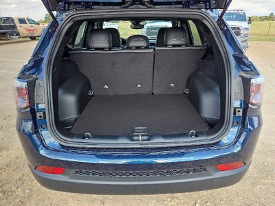 2027 Jeep Compass COMPASS LATITUDE ALTITUDE 4X4