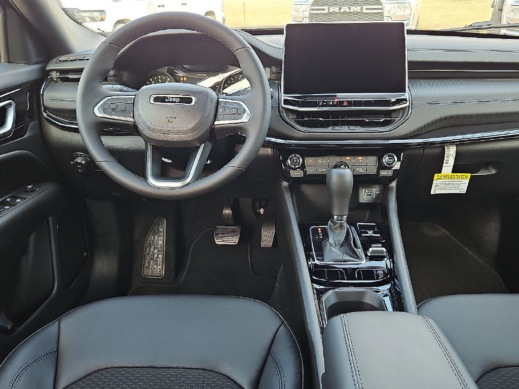2027 Jeep Compass COMPASS LATITUDE ALTITUDE 4X4