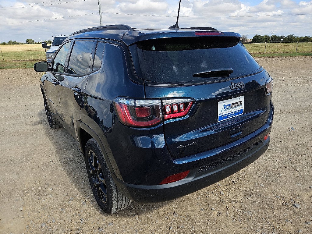 2027 Jeep Compass COMPASS LATITUDE ALTITUDE 4X4