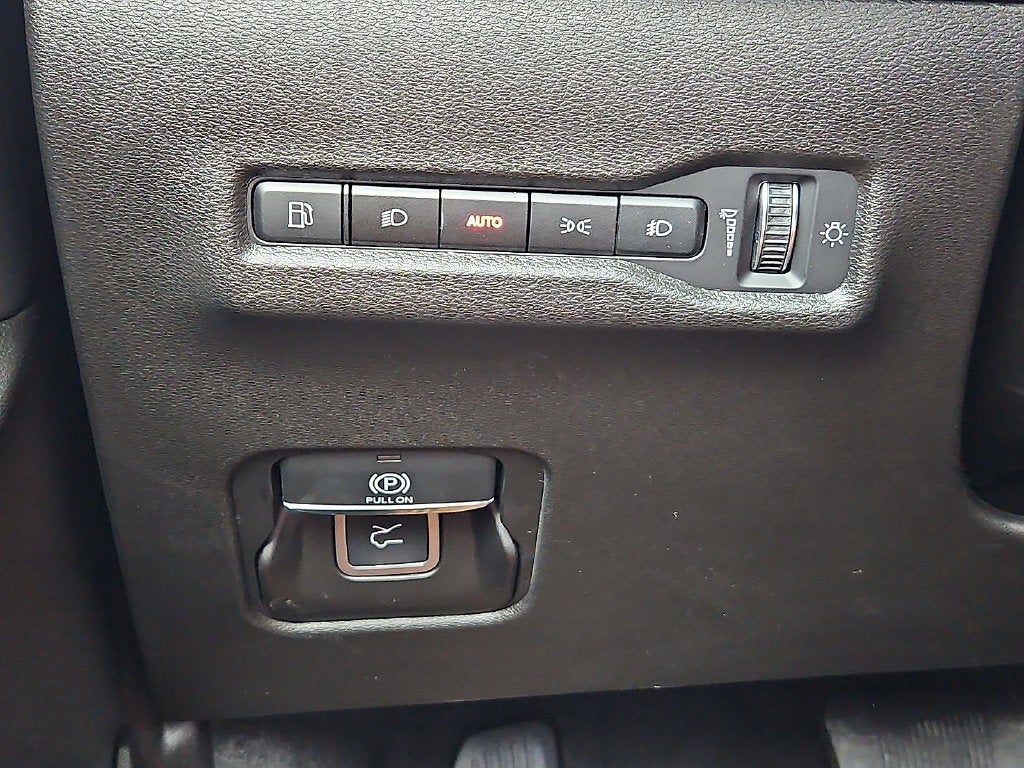2027 Jeep Cherokee Limited