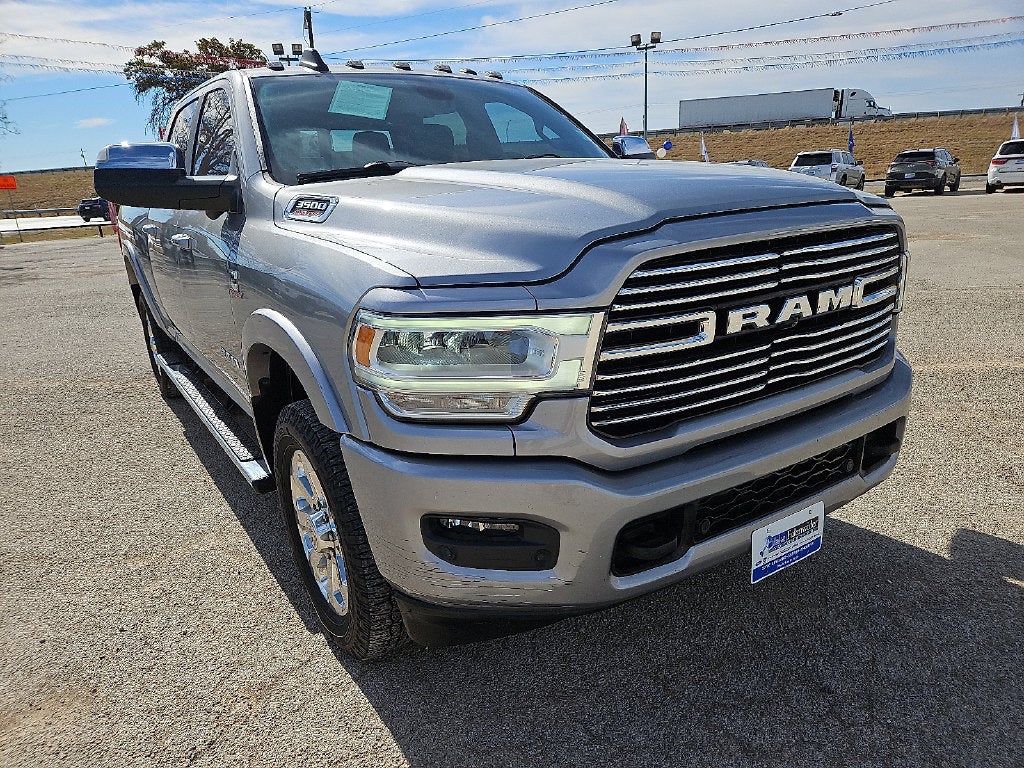 2019 RAM 3500 Laramie Crew Cab 4x4 6'4' Box