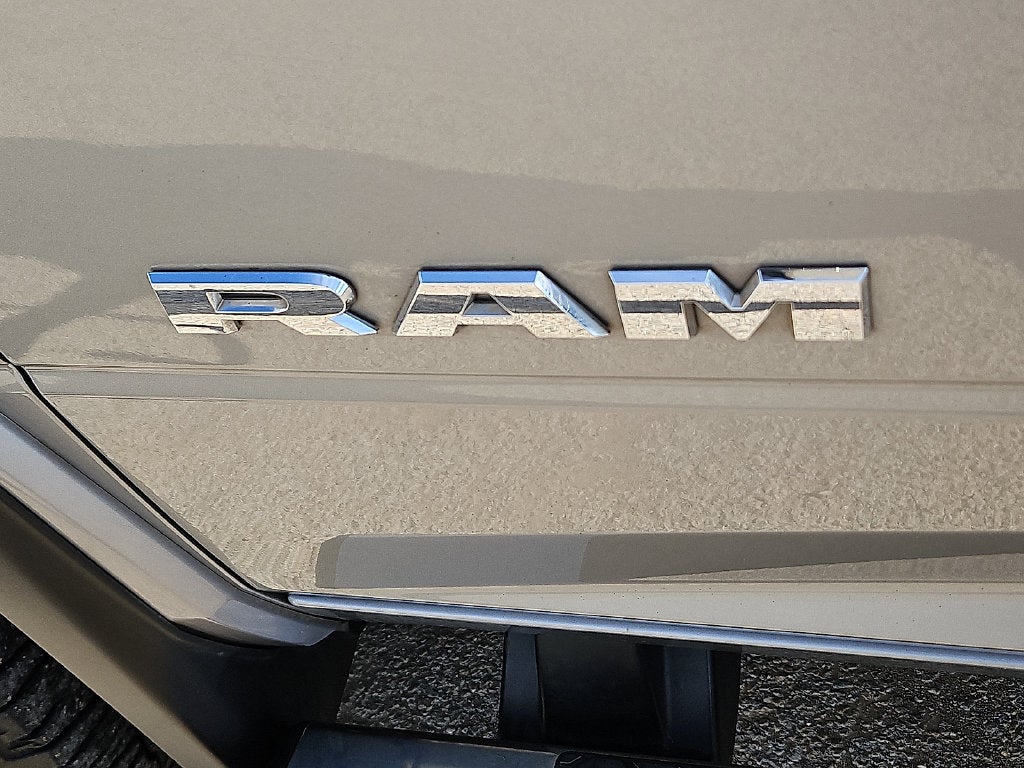 2019 RAM 3500 Laramie Crew Cab 4x4 6'4' Box