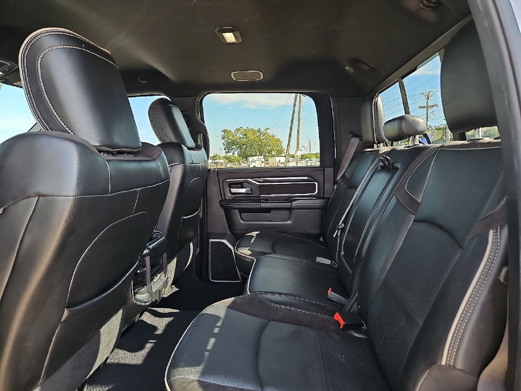 2019 RAM 3500 Laramie Crew Cab 4x4 6'4' Box