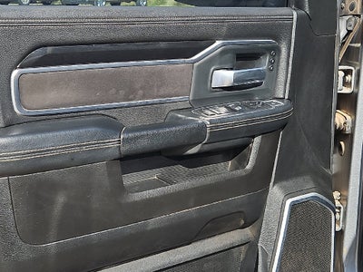 2019 RAM 3500 Laramie Crew Cab 4x4 6'4' Box