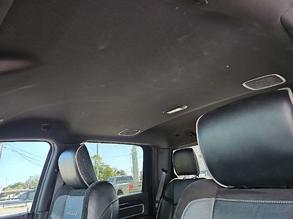 2019 RAM 3500 Laramie Crew Cab 4x4 6'4' Box
