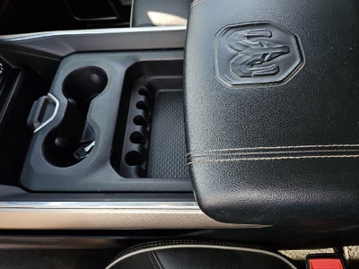 2019 RAM 3500 Laramie Crew Cab 4x4 6'4' Box