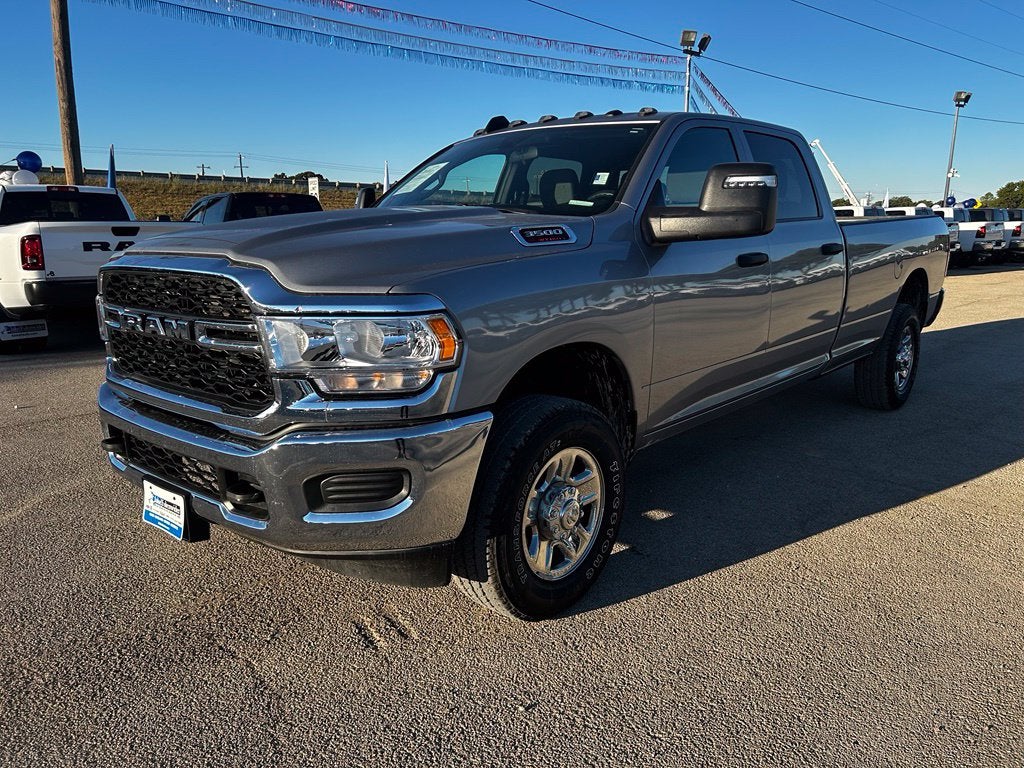 2024 RAM 3500 Tradesman Crew Cab 4x4 8' Box