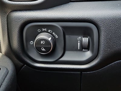 2027 RAM Ram 3500 RAM 3500 TRADESMAN CREW CAB 4X4 8' BOX