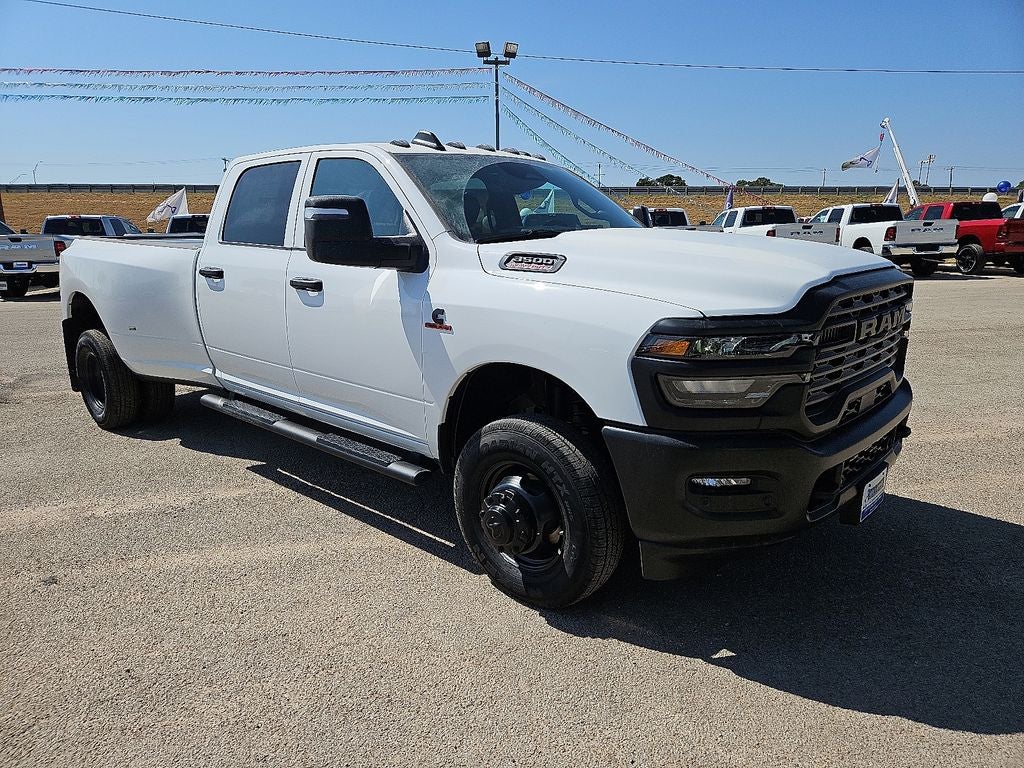 2027 RAM Ram 3500 RAM 3500 TRADESMAN CREW CAB 4X4 8' BOX