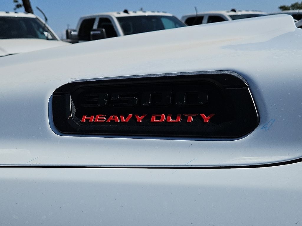 2027 RAM Ram 3500 RAM 3500 TRADESMAN CREW CAB 4X4 8' BOX