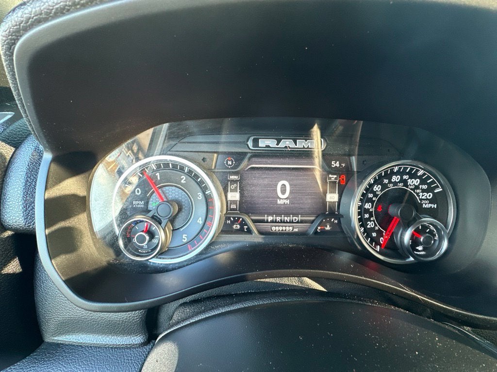 2022 RAM 3500 Tradesman Crew Cab 4x4 8' Box