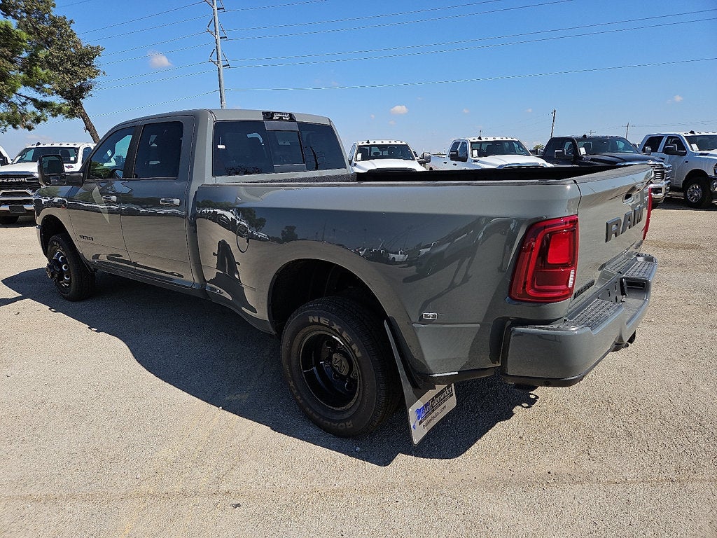 2027 RAM Ram 3500 RAM 3500 LARAMIE CREW CAB 4X4 8' BOX