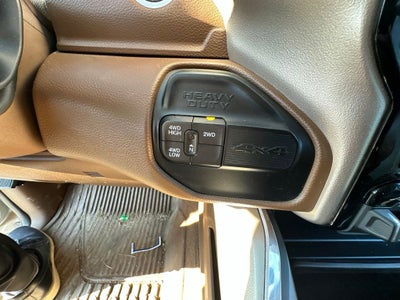 2023 RAM 3500 Laramie Crew Cab 4x4 8' Box
