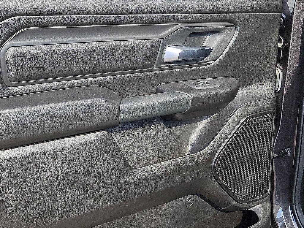 2026 RAM 1500 RAM 1500 TRADESMAN CREW CAB 4X4 5'7' BOX