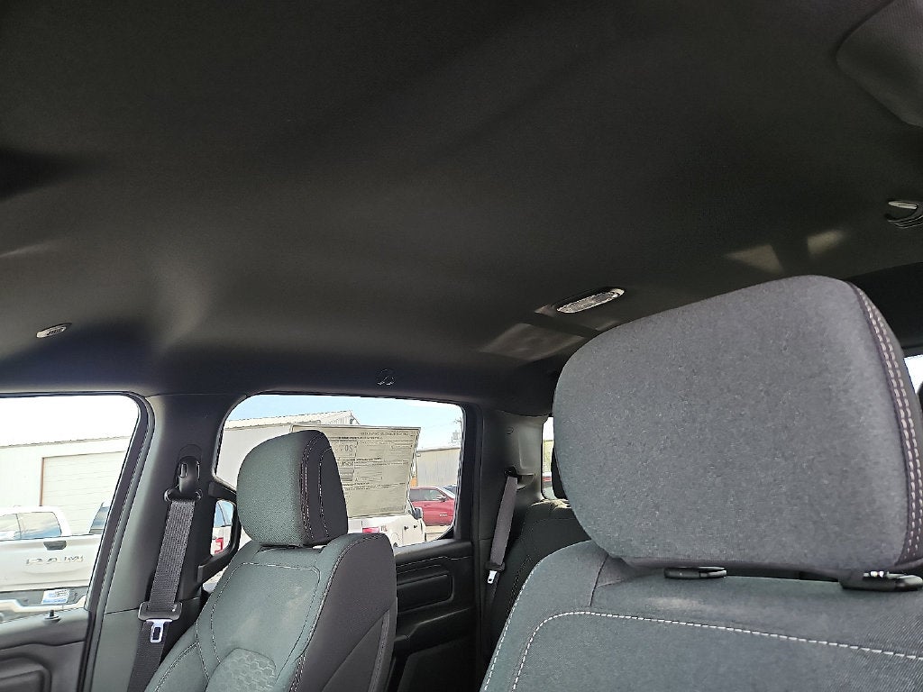 2026 RAM 1500 RAM 1500 TRADESMAN CREW CAB 4X4 5'7' BOX
