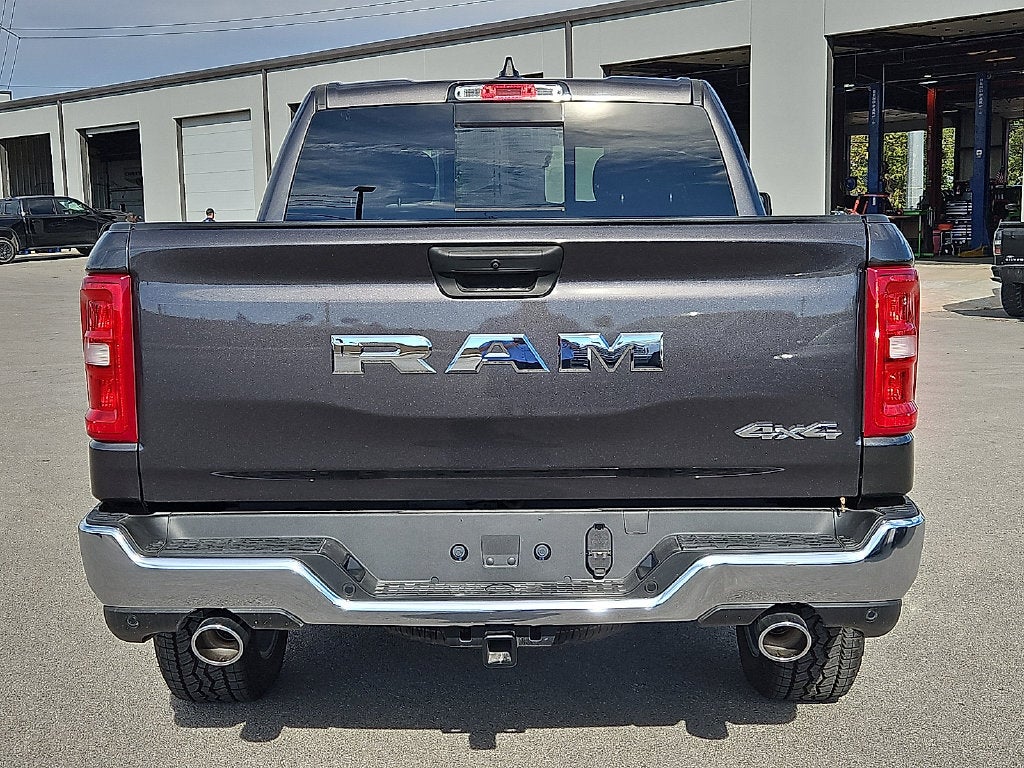 2026 RAM 1500 RAM 1500 TRADESMAN CREW CAB 4X4 5'7' BOX