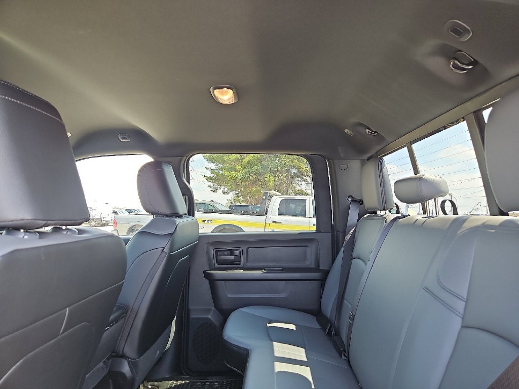 2027 RAM Ram 2500 RAM 2500 TRADESMAN CREW CAB 4X4 6'4' BOX