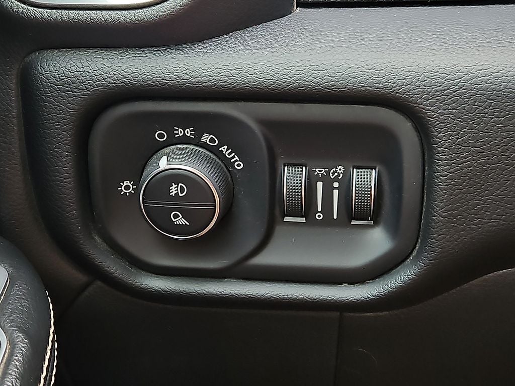 2024 RAM 2500 Laramie Crew Cab 4x4 6'4' Box