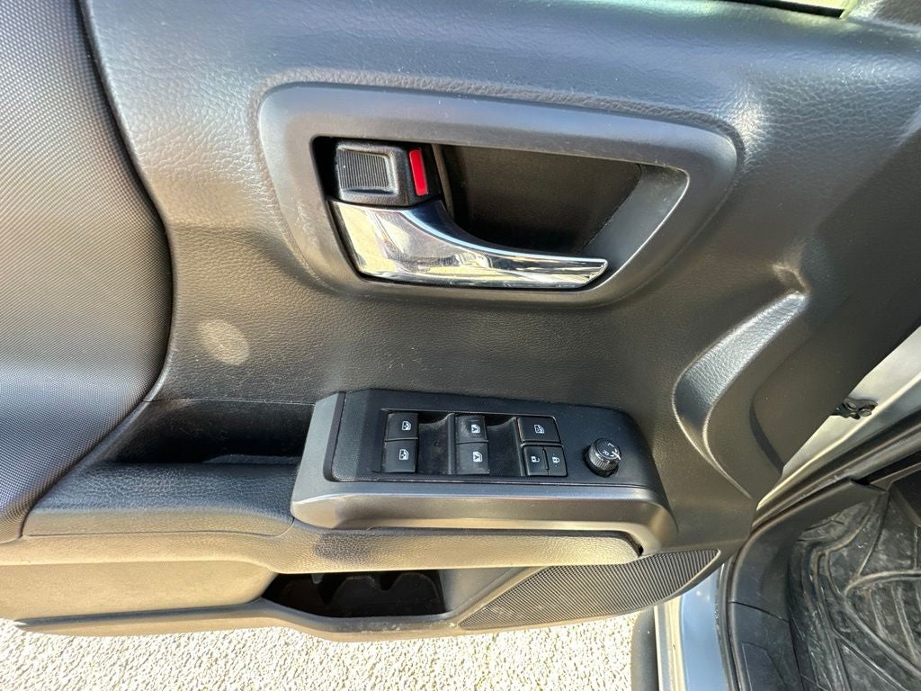 2022 Toyota Tacoma TRD Off-Road V6
