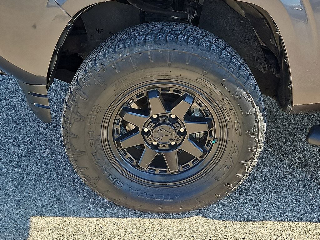 2023 Toyota Tacoma SR V6