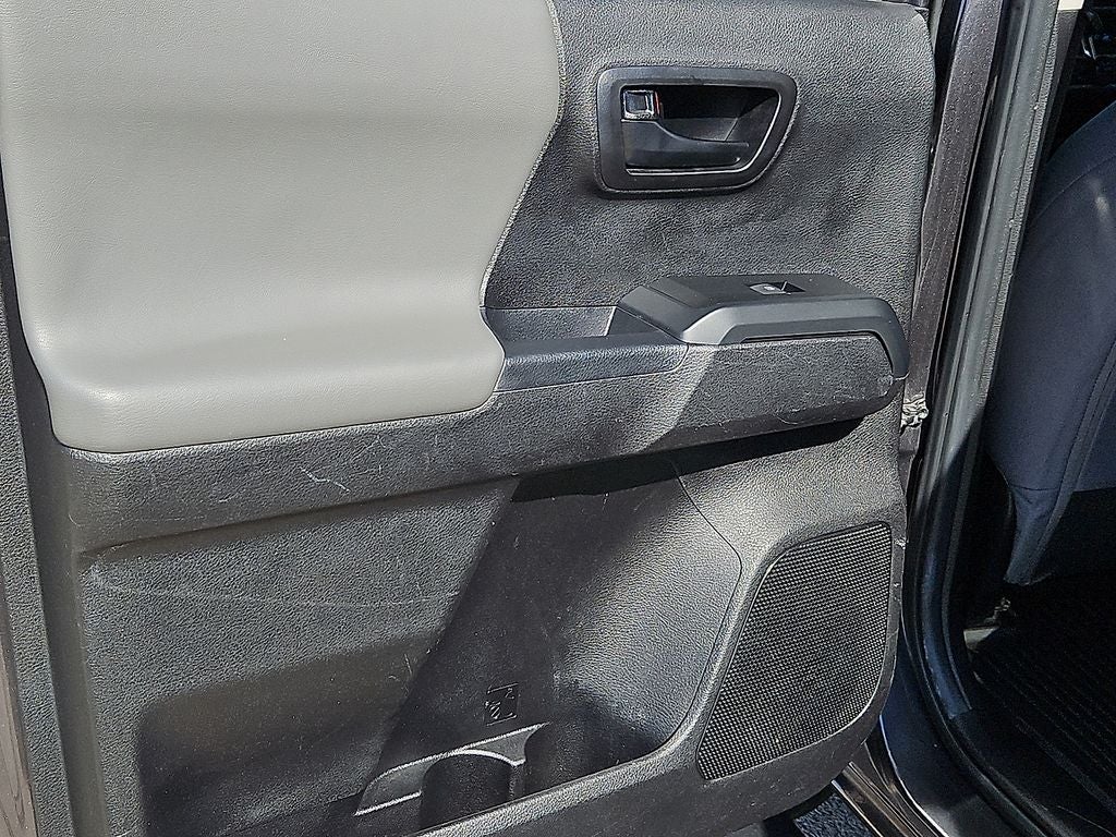 2023 Toyota Tacoma SR V6