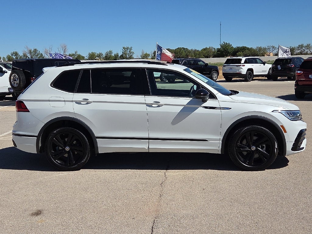 2024 Volkswagen Tiguan 2.0T SE R-Line Black