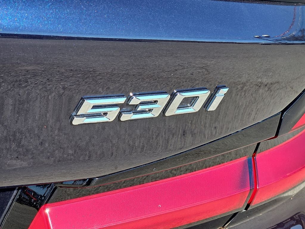 2023 BMW 5 Series 530i
