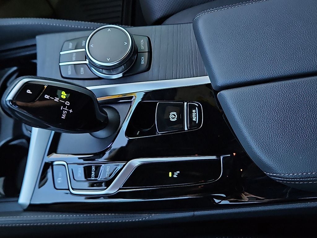 2023 BMW 5 Series 530i